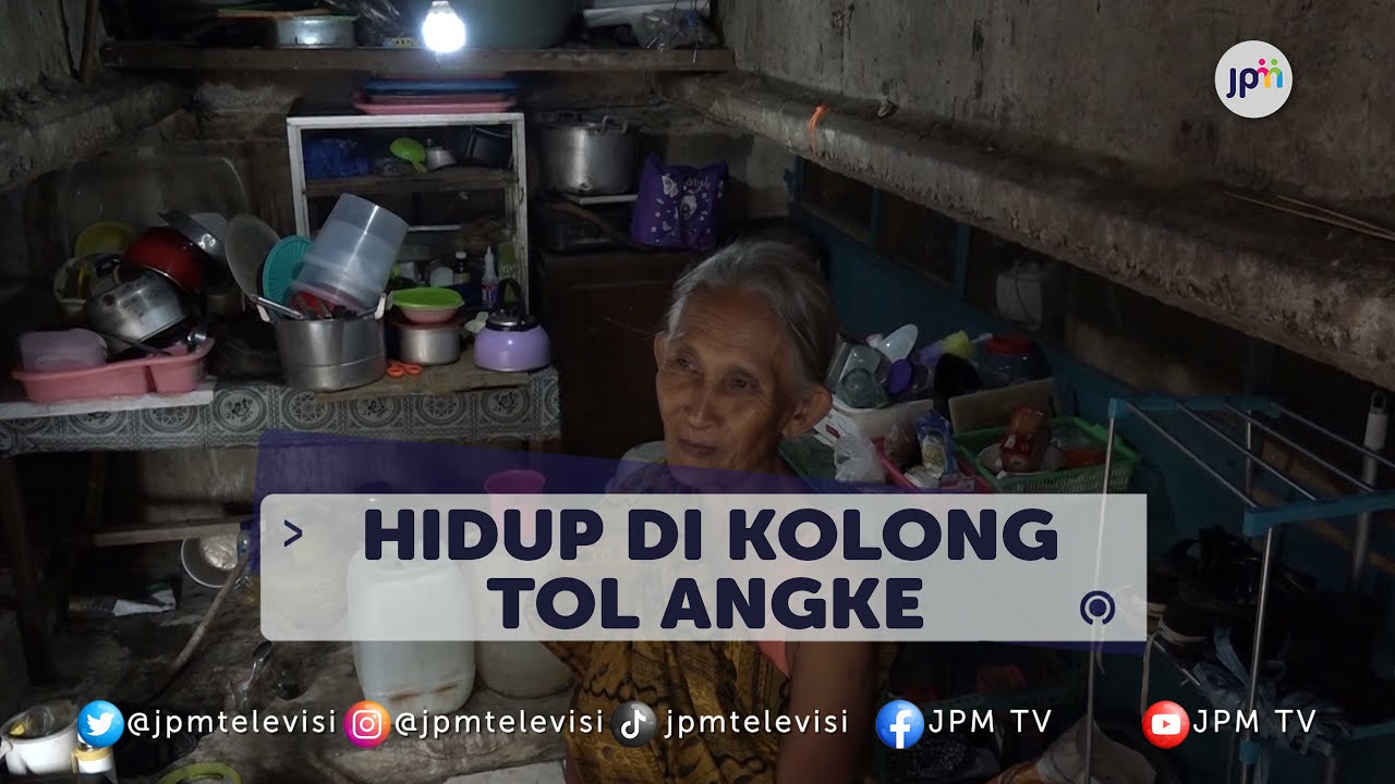 Potret Kehidupan Warga Kolong Tol Angke