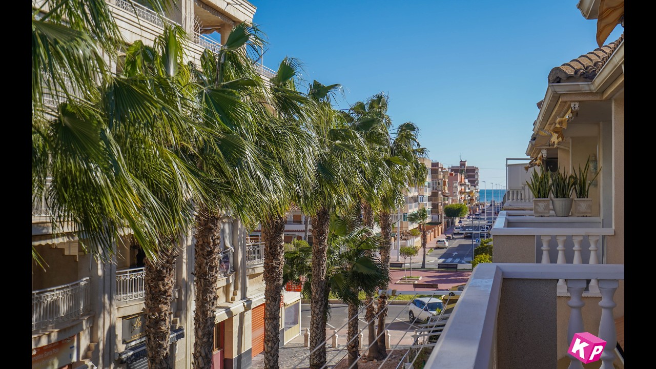 Cozy flat near the beach for sale in Santa Pola