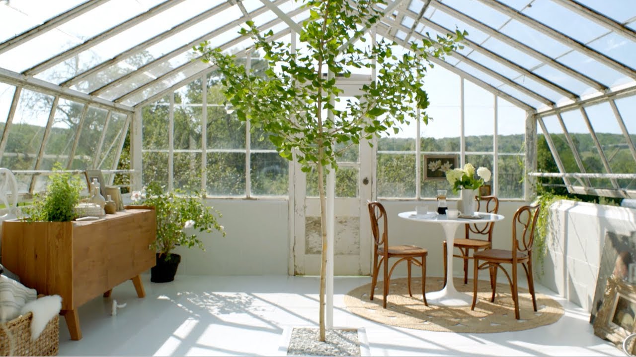 A Greenhouse Makeover with 'The Frame' by Samsung