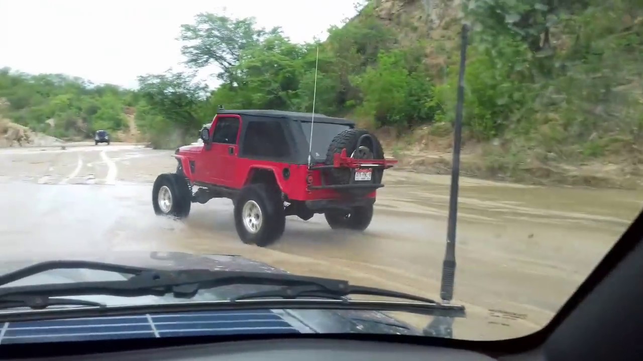 Recorriendo caminos...PURO 4X4 SHOP & JEEP CLUB LOS CABOS