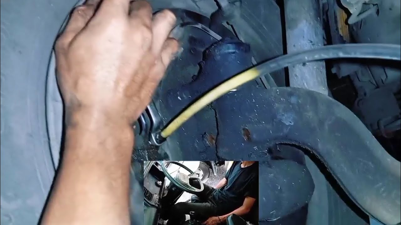 Cara Buang Angin Palsu Rem Mobil • How to Remove Fake Air from Car Brakes 