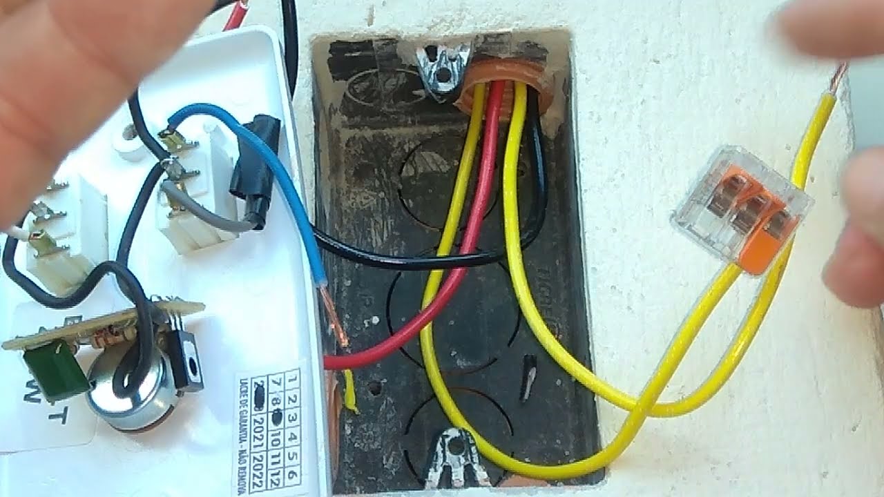 Chave Ventilador De Teto Controle Com Capacitor embutido em caixa 4X2 na parede.