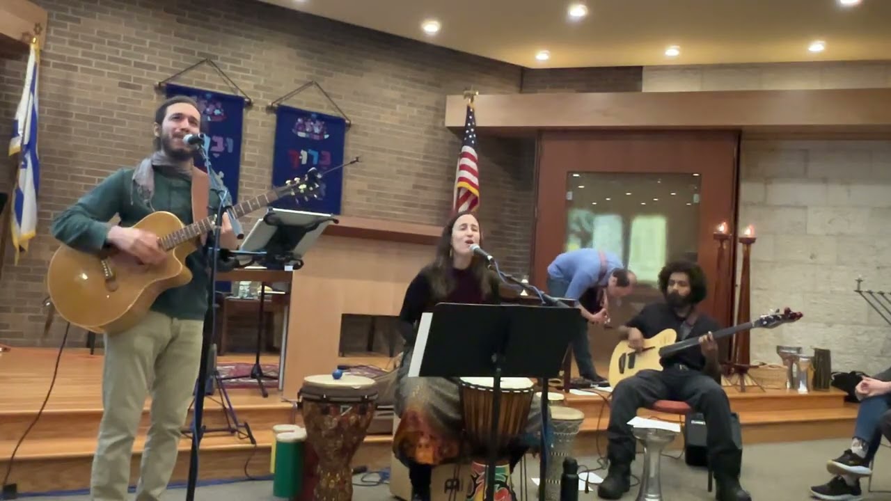 Healing Song / Mi Shebeirach - Leah & the Lights at Shir Hadash