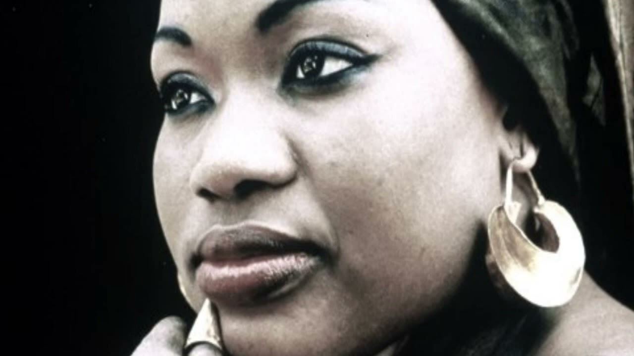 Oumou Sangare - Bi furu