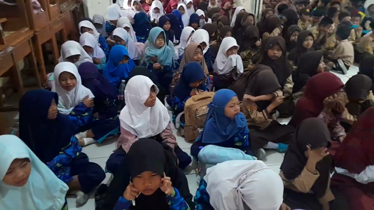 Semoga kelak jd anak2 hebat...#fypp