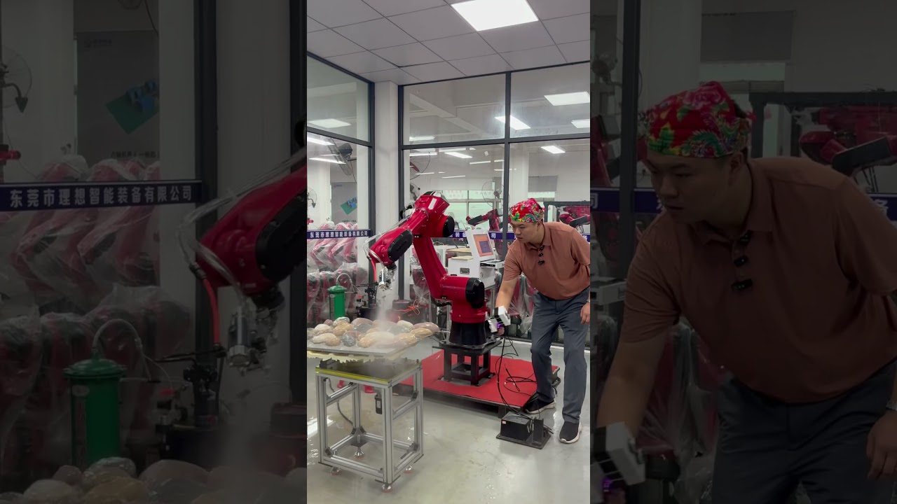 A no-coding spray painting robot.#industrial #robot #welding #spraying #stamping #machine
