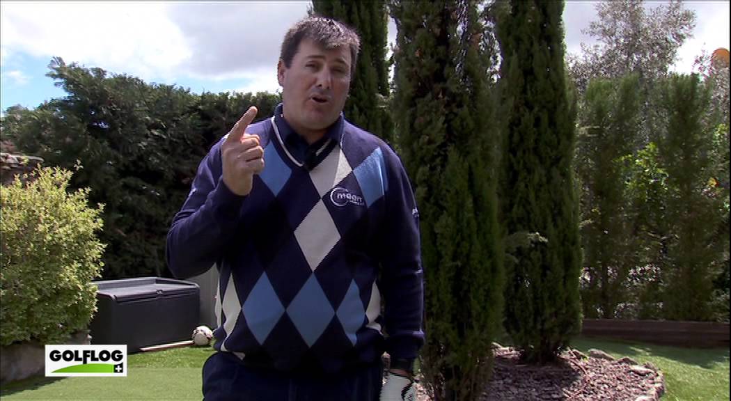 Golf en Casa con Kiko Luna 591 : Golpe cuesta abajo