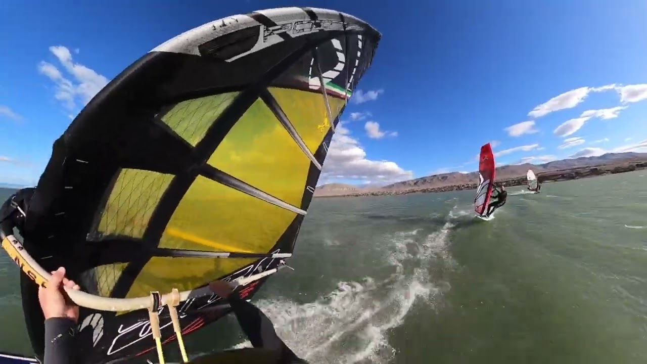Slalom Windsurf runs - El Calafate - Patagonia