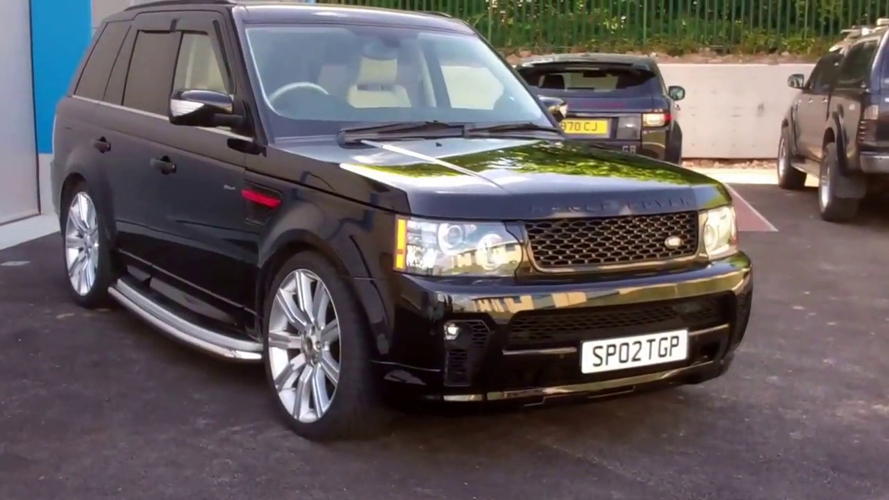 Установка переднего бампера в стиле SVR на Range Rover Sport 2010 года