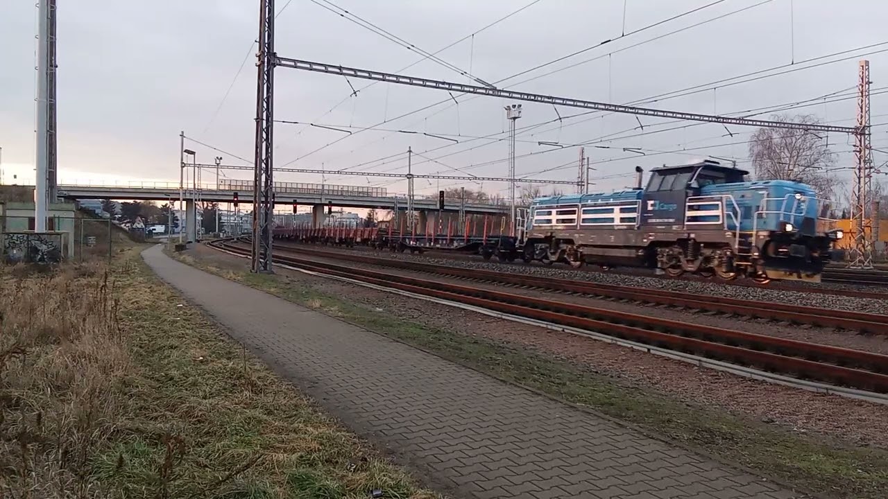 744 180-1 na nákladním vlaku přijíždí do Otrokovic s parádním pozdravem 10.2.2026 😍🤩✌️📷👋