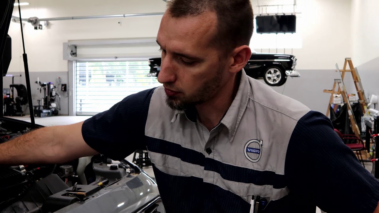 Removing Your Front Bumper on Volvo C30, S40, V50 and C70
