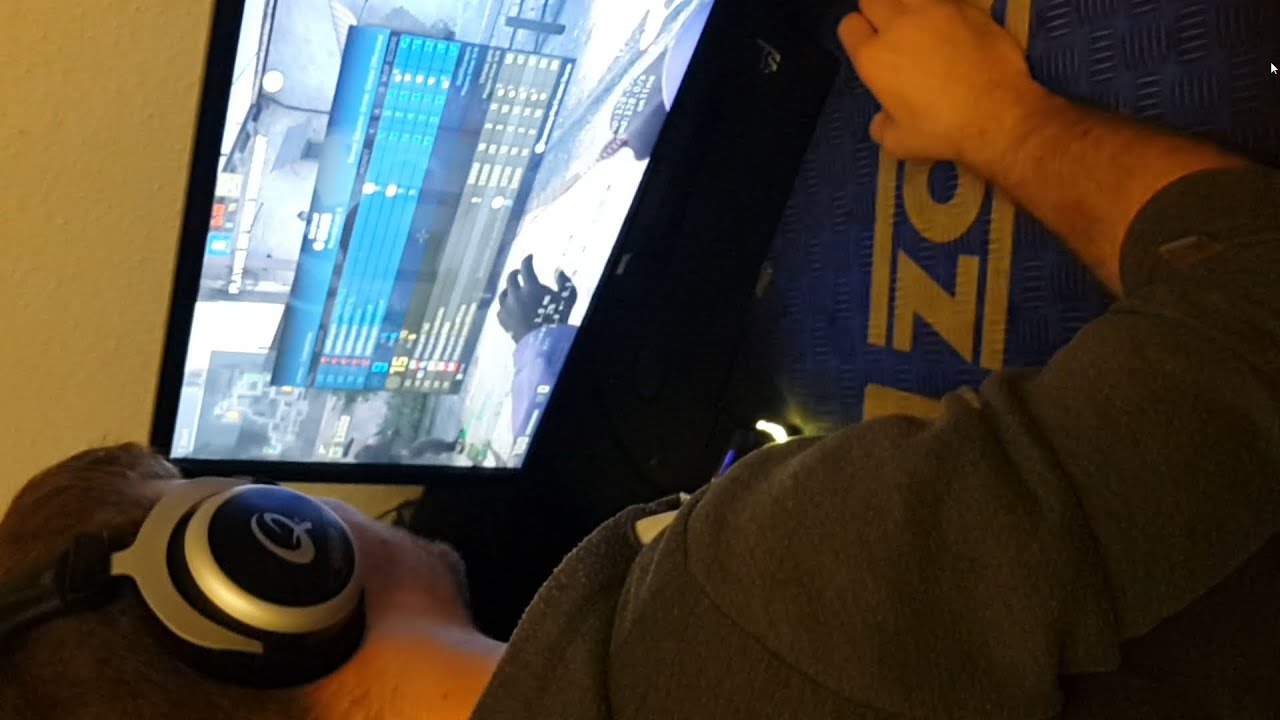 CS:GO - NEO vs. Hellraisers @ $42,000 Fragbite Masters 3 (camera footage + eng subs)