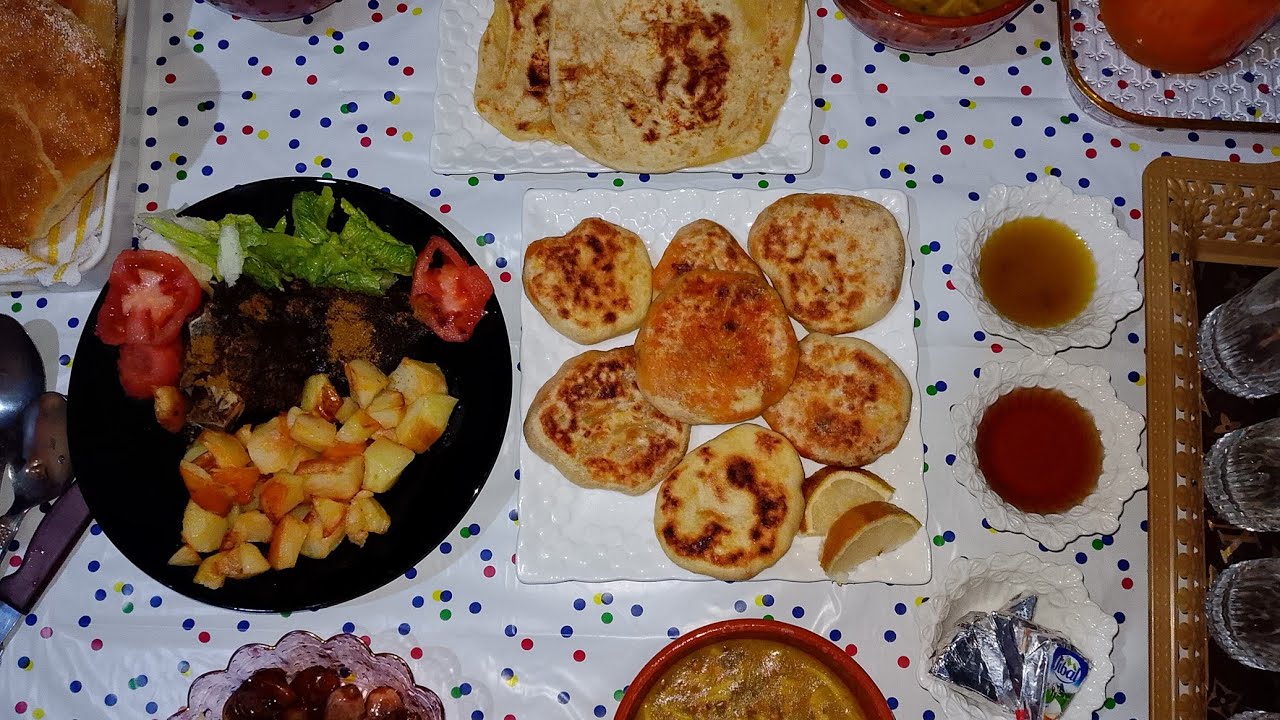 شهيوات للإفطار لديدة كتشهي 😋 بالموجود في البيت 👌 بسيطلات الحوت في المقلاة،مسيمنات،لحم في الفرن،عصير👍