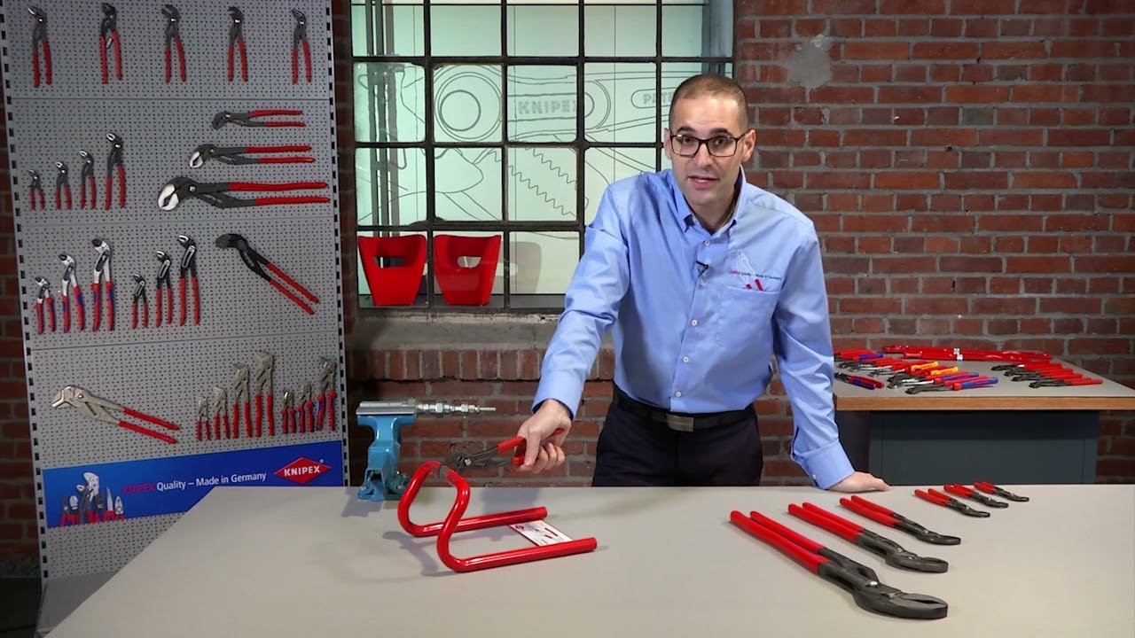 KNIPEX WORKSHOP TV : 🔧 KNIPEX Cobra® – La pince multiprise de pointe pour un serrage sans effort