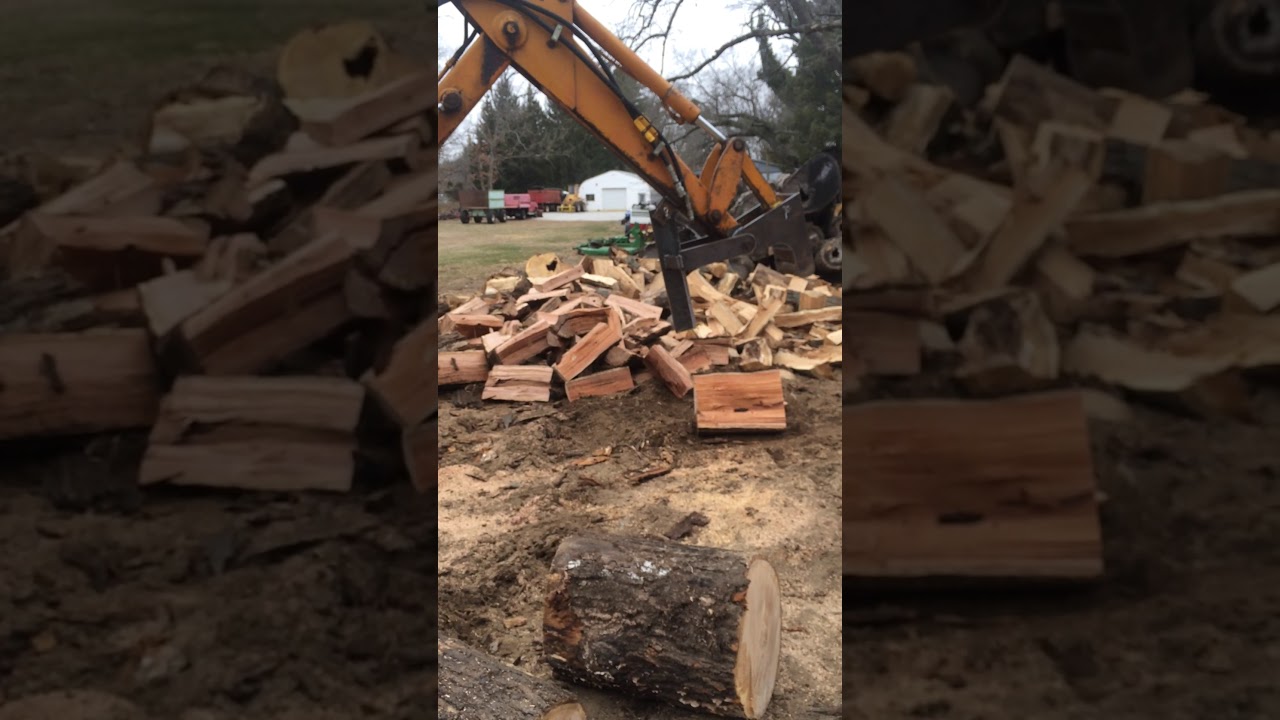 Backhoe wood splitter