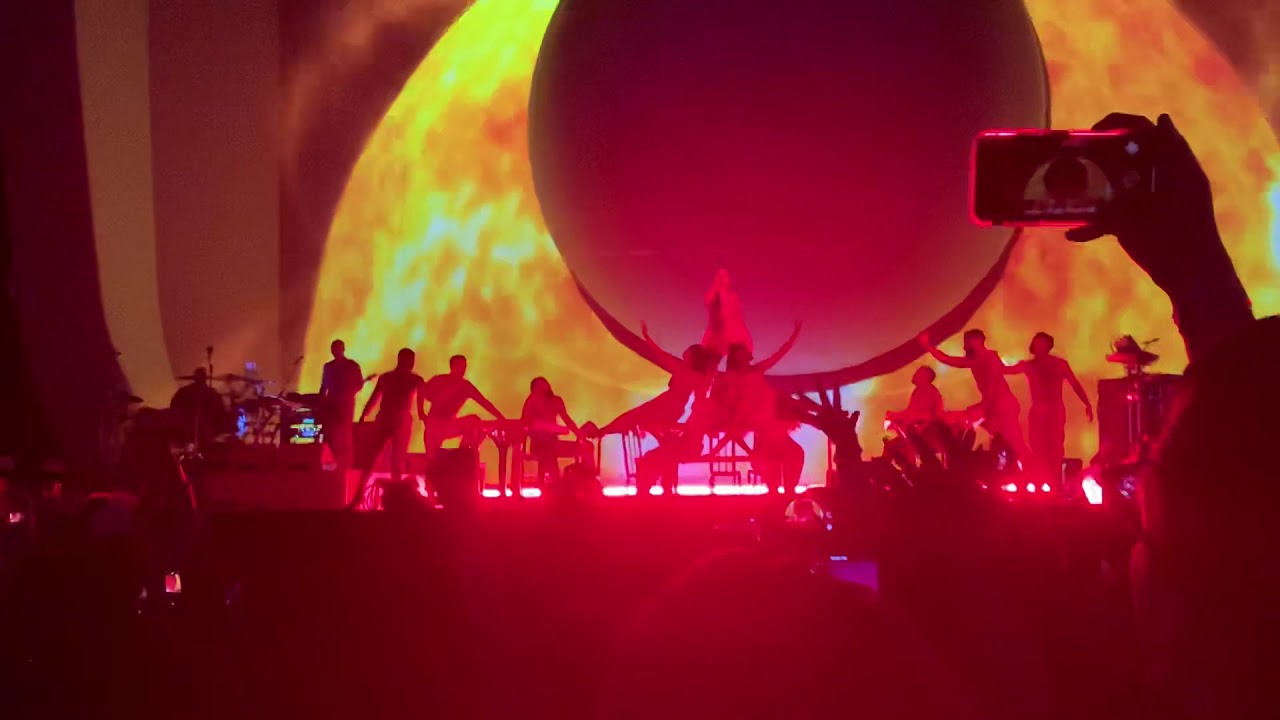 Ariana Grande SWT Brooklyn Night 3 Raindrops / GIAW / Bad Idea / BUWYG,IB