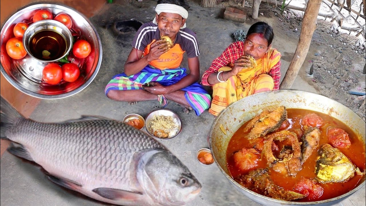 KATLA FISH curry with tomato cooking and eating by santali tribe women||rural village India