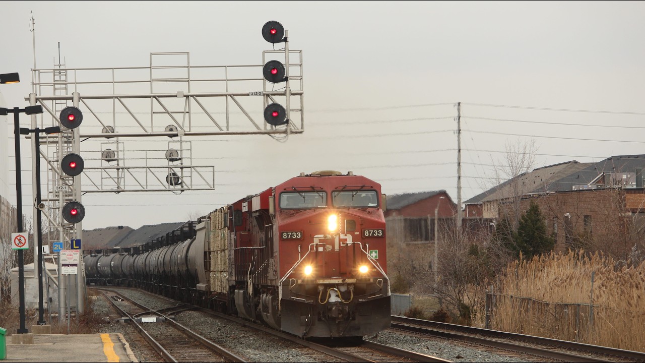 Broken Well Cars! CP 236 & CP 2-231 at Milton - January 13, 2026