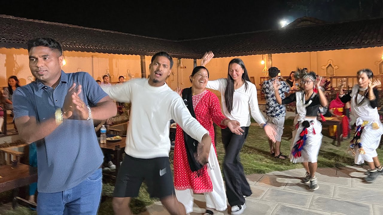 Vauju Ra Daddy Ko Dance Dekhera Acchamai Parey 😅