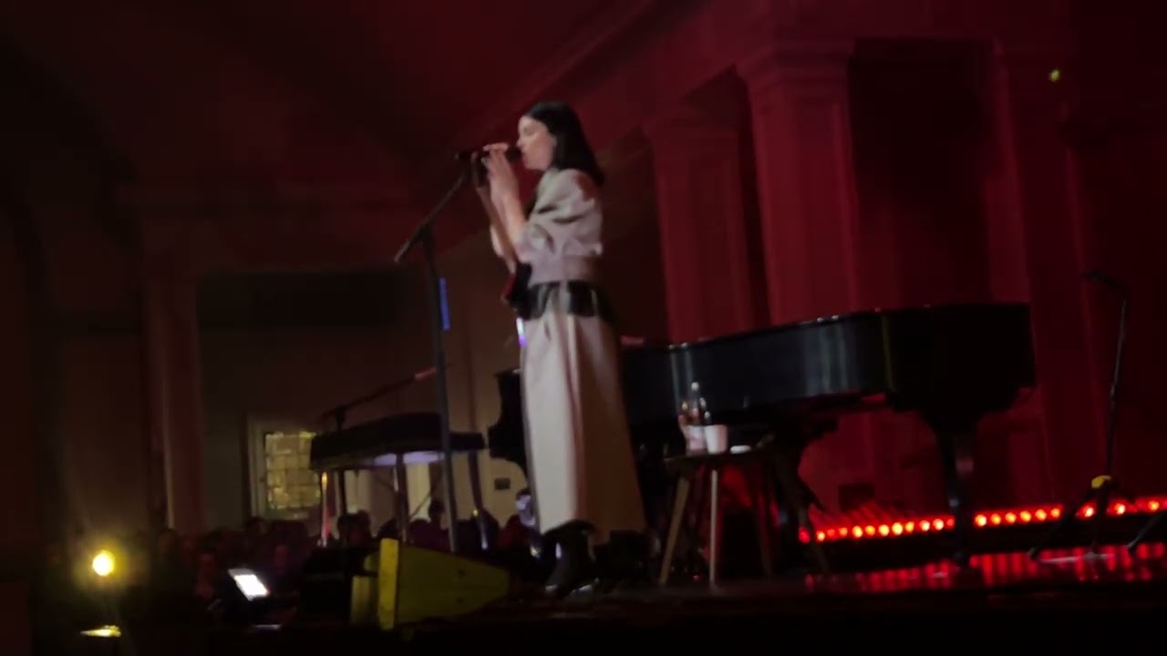 St. Vincent - Smoking Section (3.5.26)