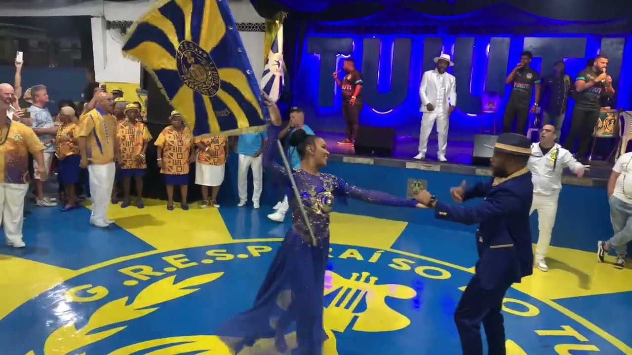 1&ordm; casal de mestre-sala e porta-bandeira do Para&iacute;so do Tuiuti