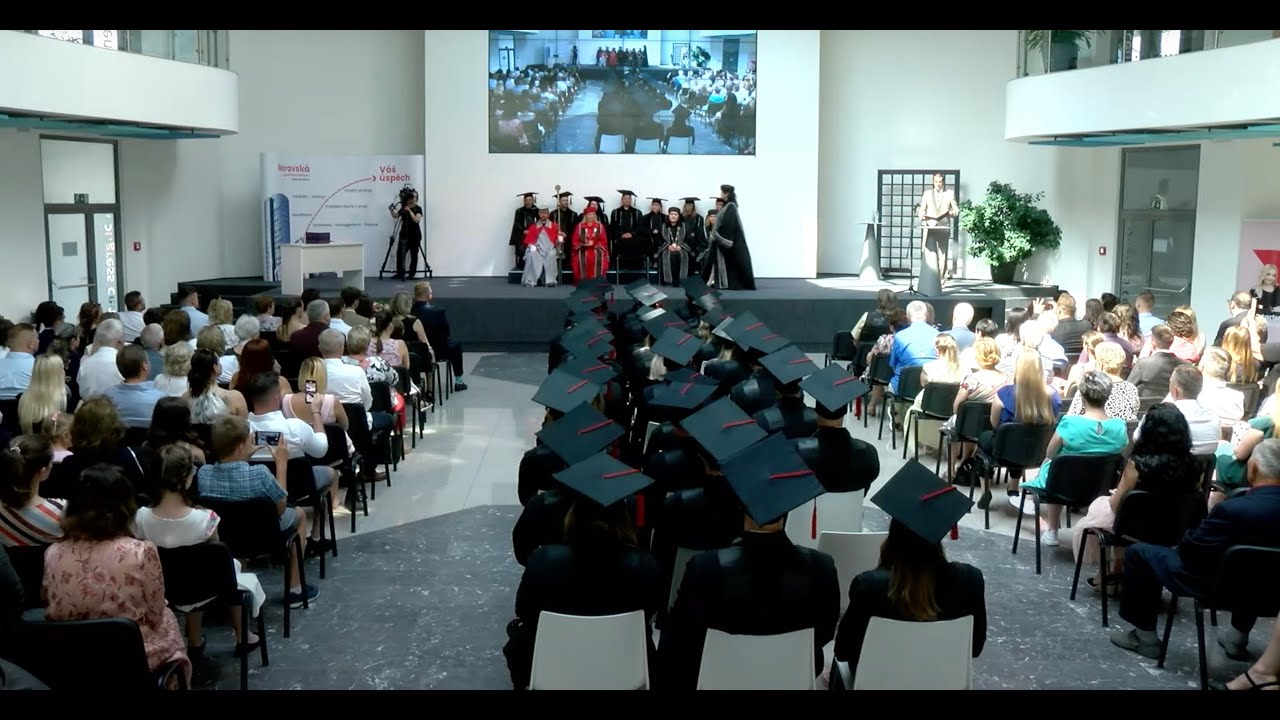 Promoce absolventů bakalářského studia – 29. 6. 2022