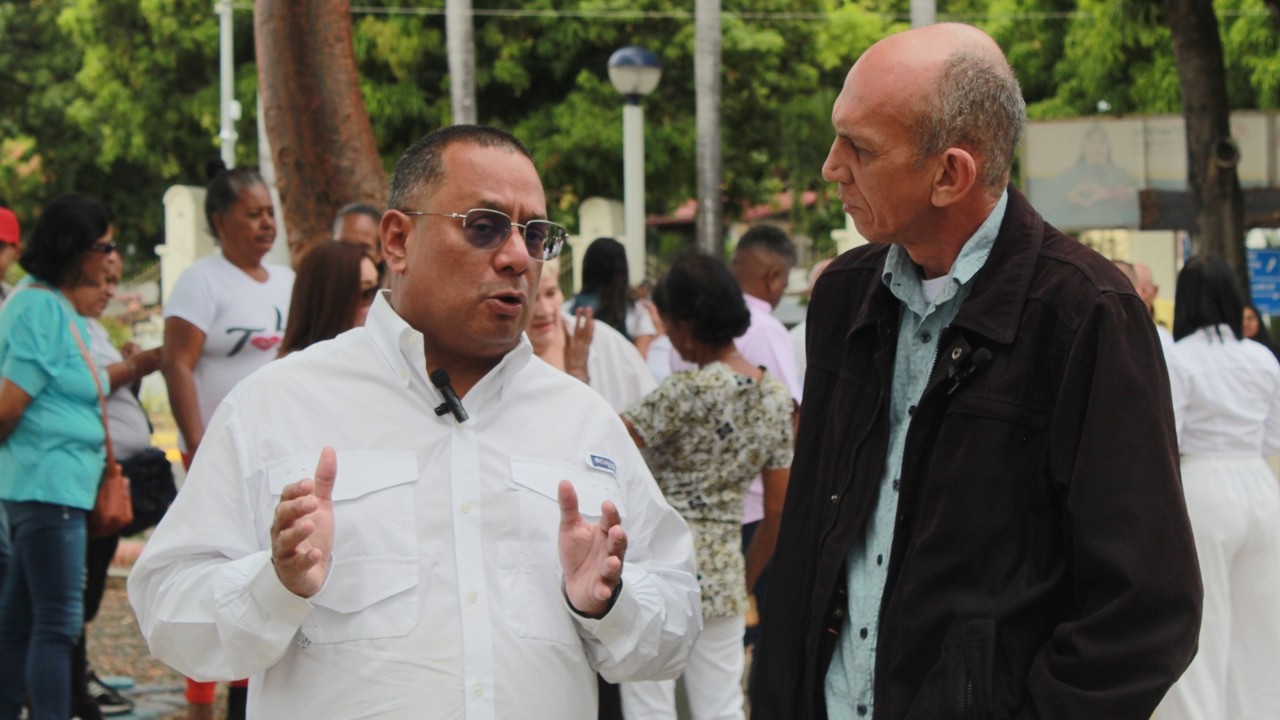 Entrevista a Oscar Ronderos