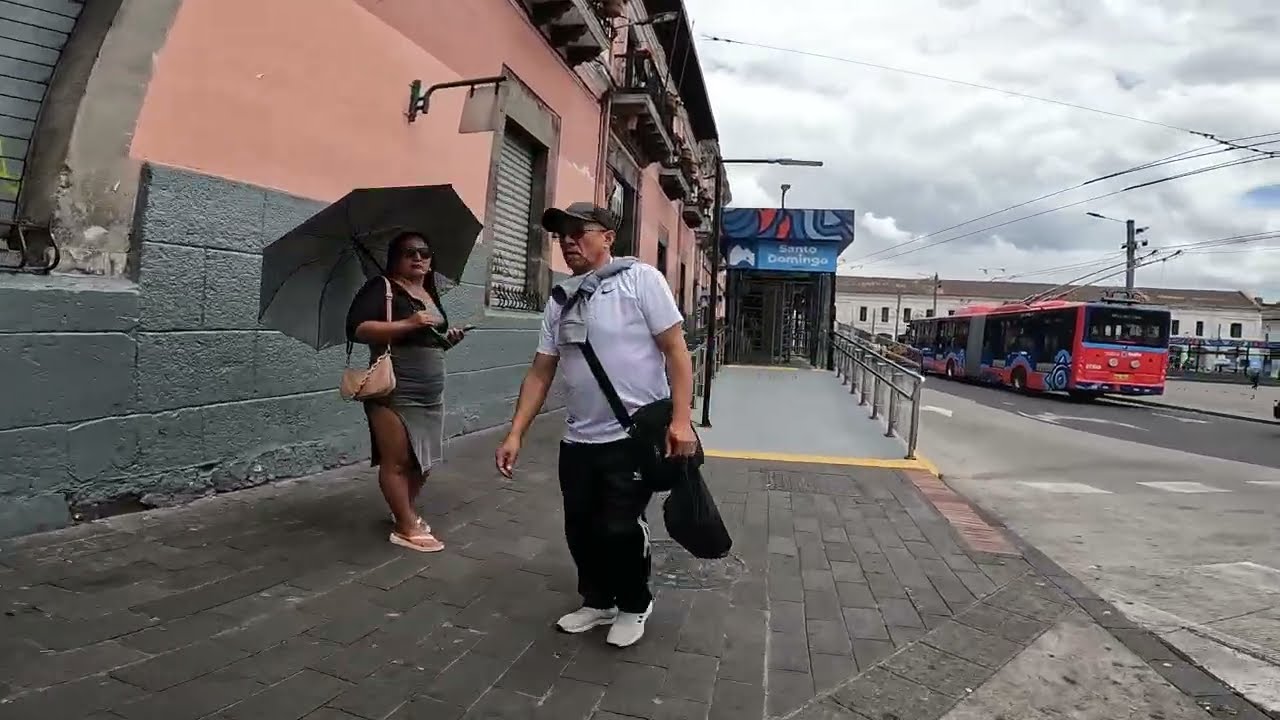 SANTO DOMINGO, 24 DE MAYO, PLAZA DEL TEATRO