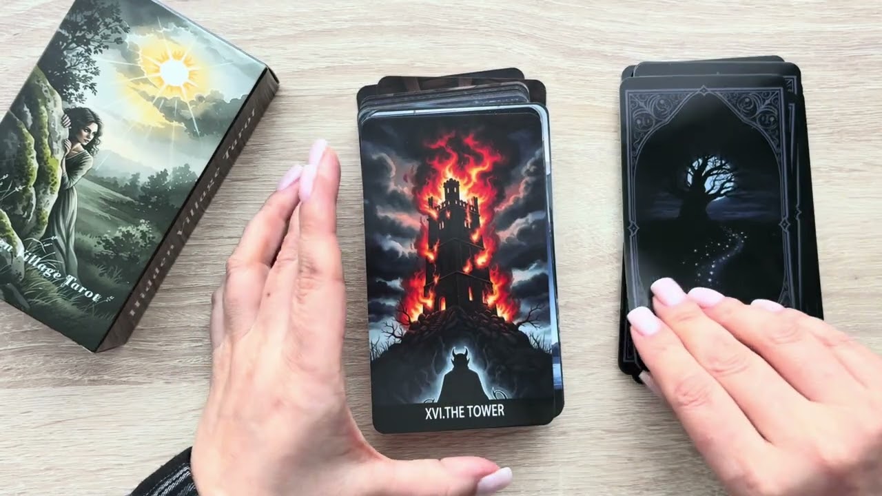 Обзор на колоду карт Таро скрытой деревни/Hidden Village Tarot