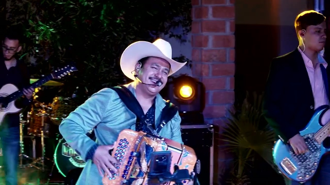 Luis Sánchez y Su Corazón Norteño - Mi Eterno Amor Secreto (En Concierto 2020)