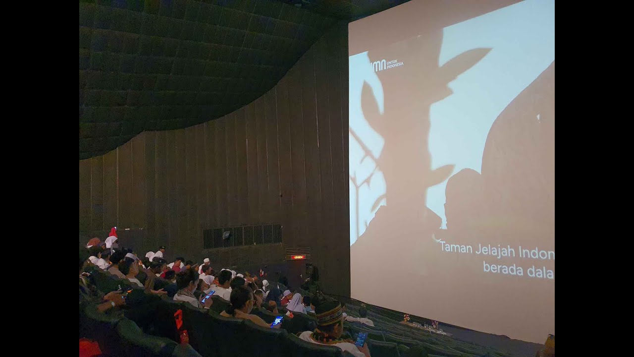 Nonton The Glorious Komodo Island di Teater IMAX Keong Emas, TMII
