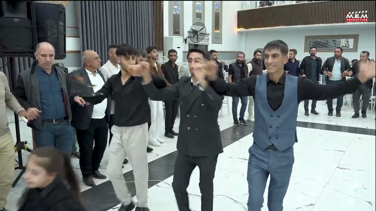 HOZAN ŞERWAN & HOZAN MENİCE (Mustafa TOKSOY) Live Performans