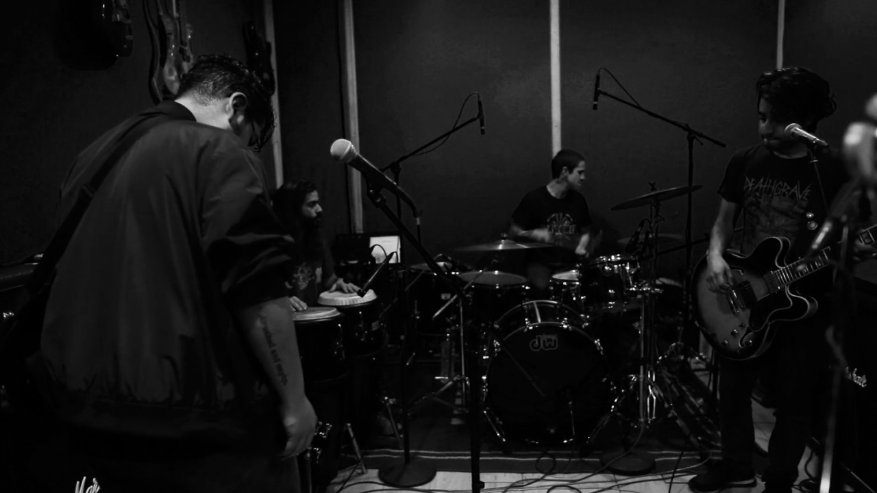 xhendrix - Desbaratada la ficci&oacute;n del tiempo (sesi&oacute;n en vivo)