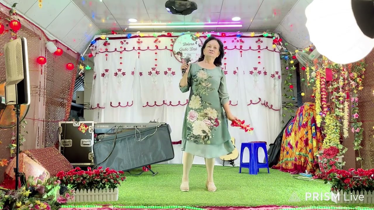 Ca Khúc: xin anh giữ trọn tình quê  |Trình bày:  chị tính  | Hát với nhau Bolero Quốc Đạt.