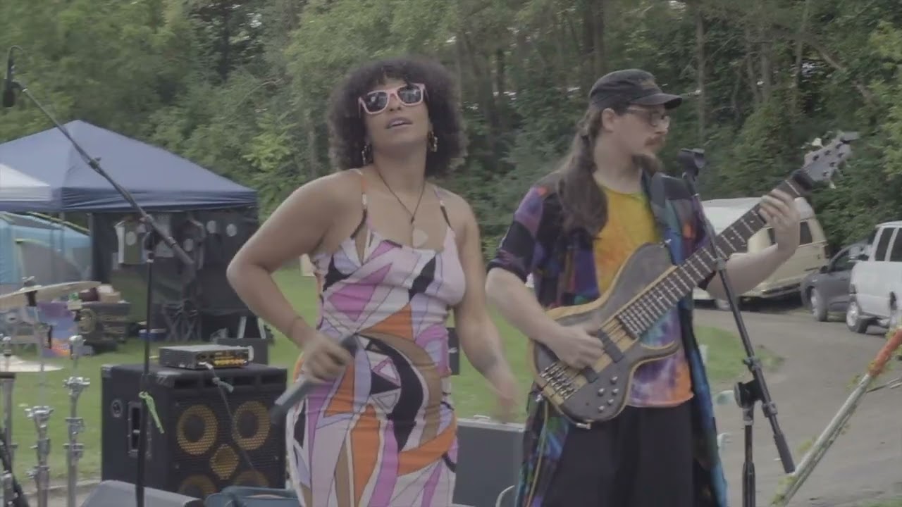 Violet Sol - The River - Live at Fun Fest 25