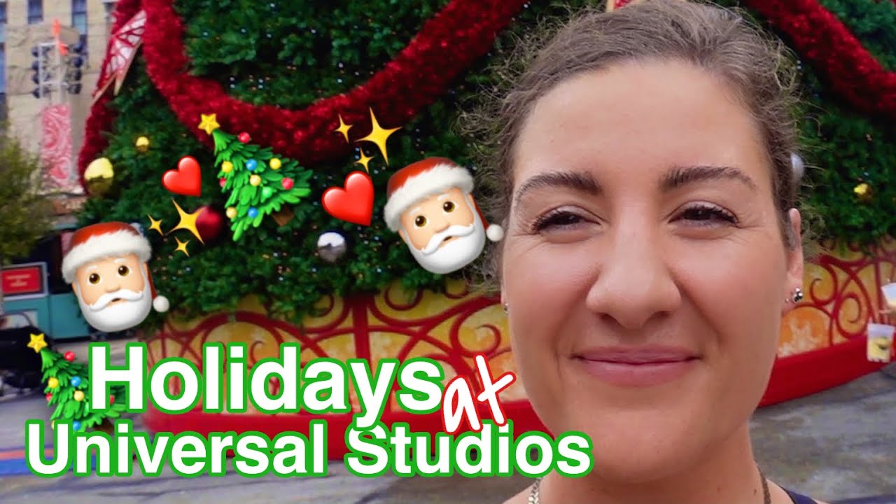 I went to Universal Studios alone searching for Holiday Cheer!