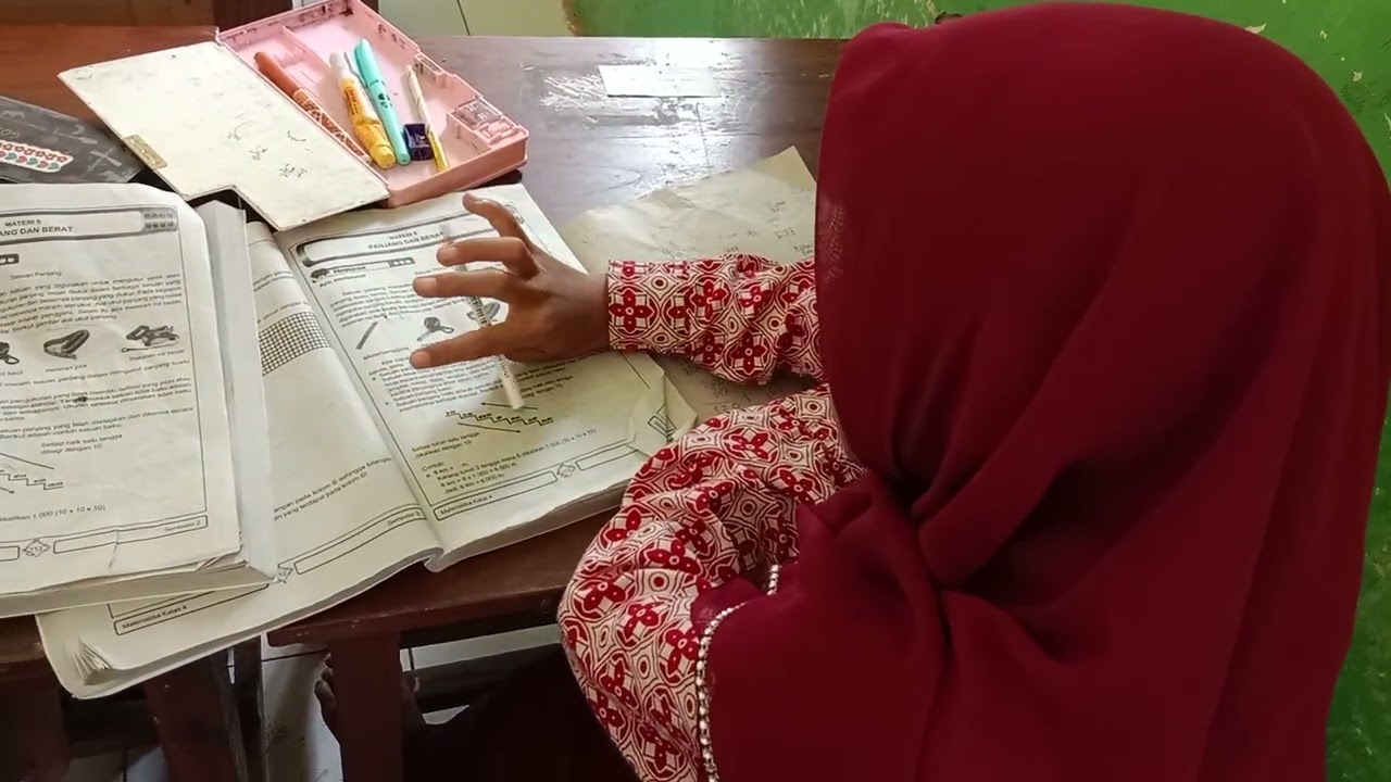 Mengerjakan tugas dengan tenang