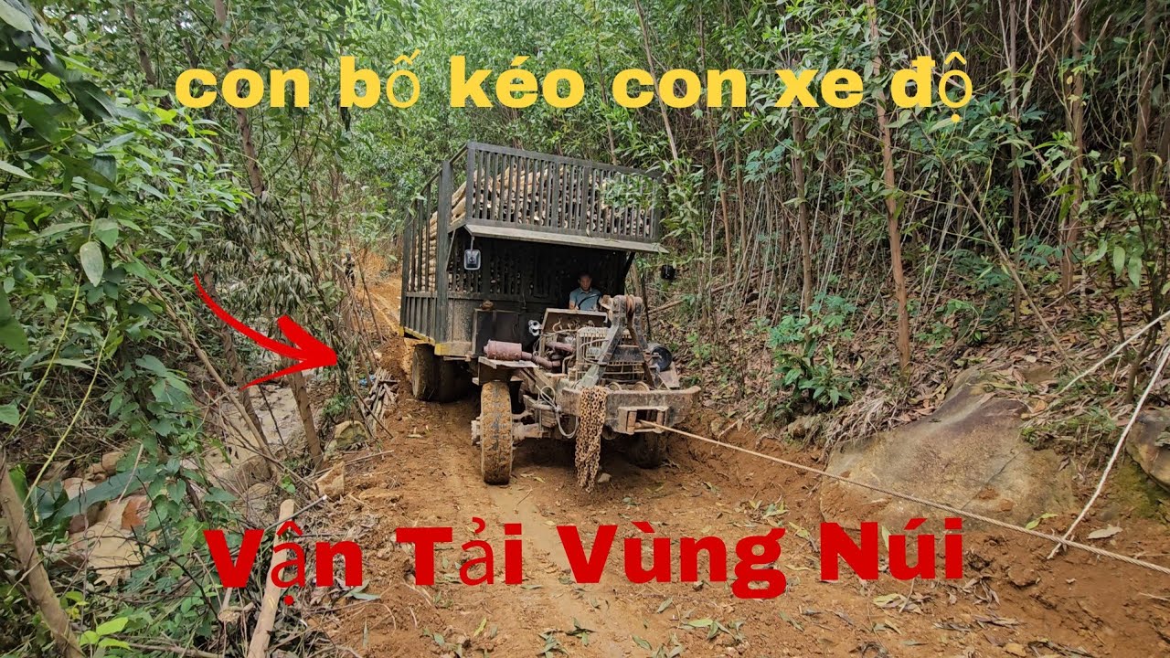Nín thở xem tài xế xe độ xử lý chuyến đi chở gỗ keo lún kéo hộ 