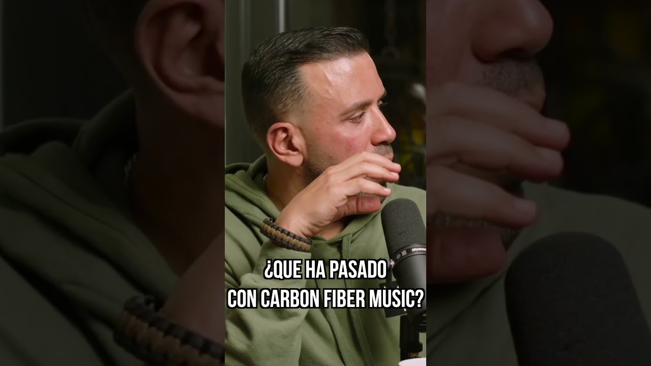 &iquest;Qu&eacute; ha pas&oacute; con Carbon Fiber Music? #moluscotv2 #moluscotv #adolescenteselpodcast #farruko #shorts