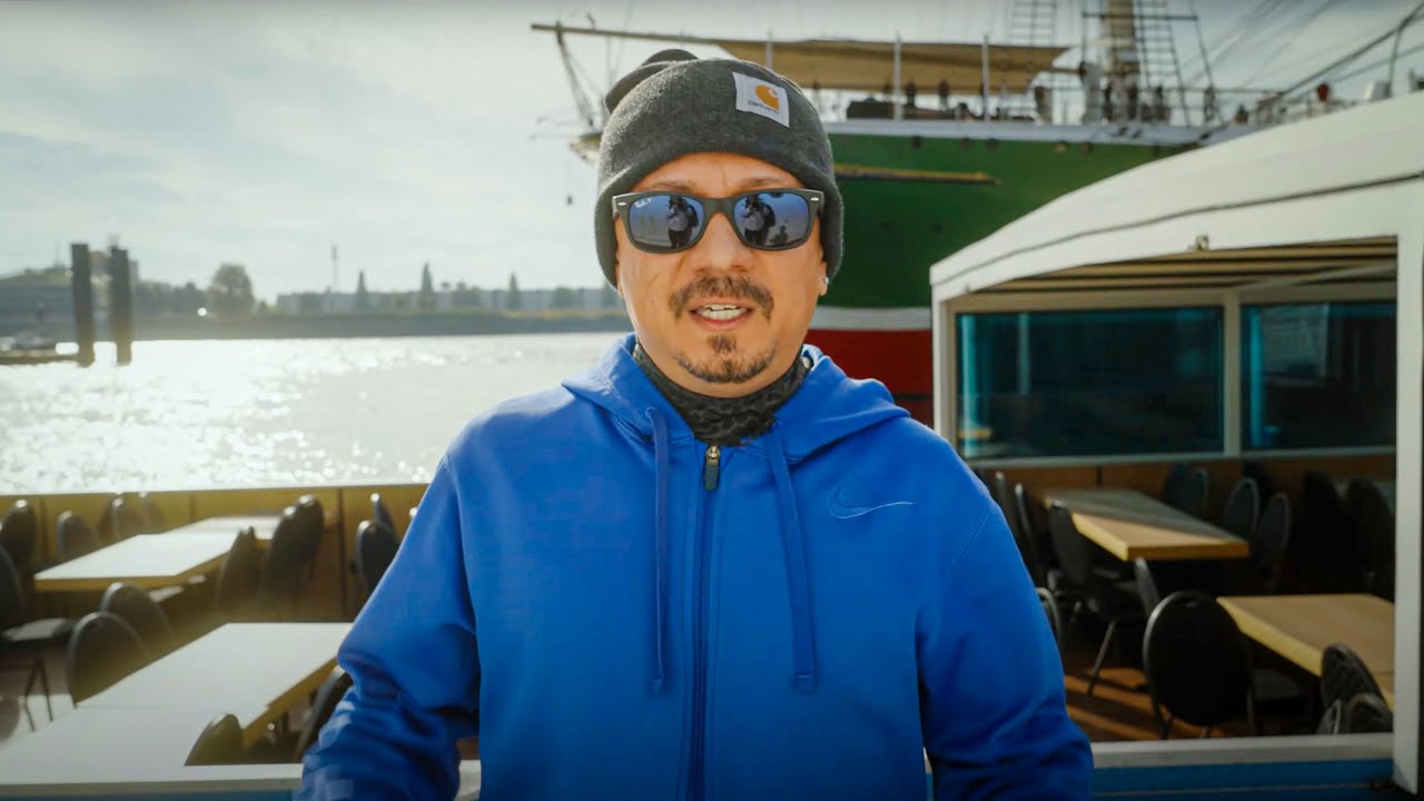 A Unique Hamburg Harbor Boat Tour | See the City from the Water!