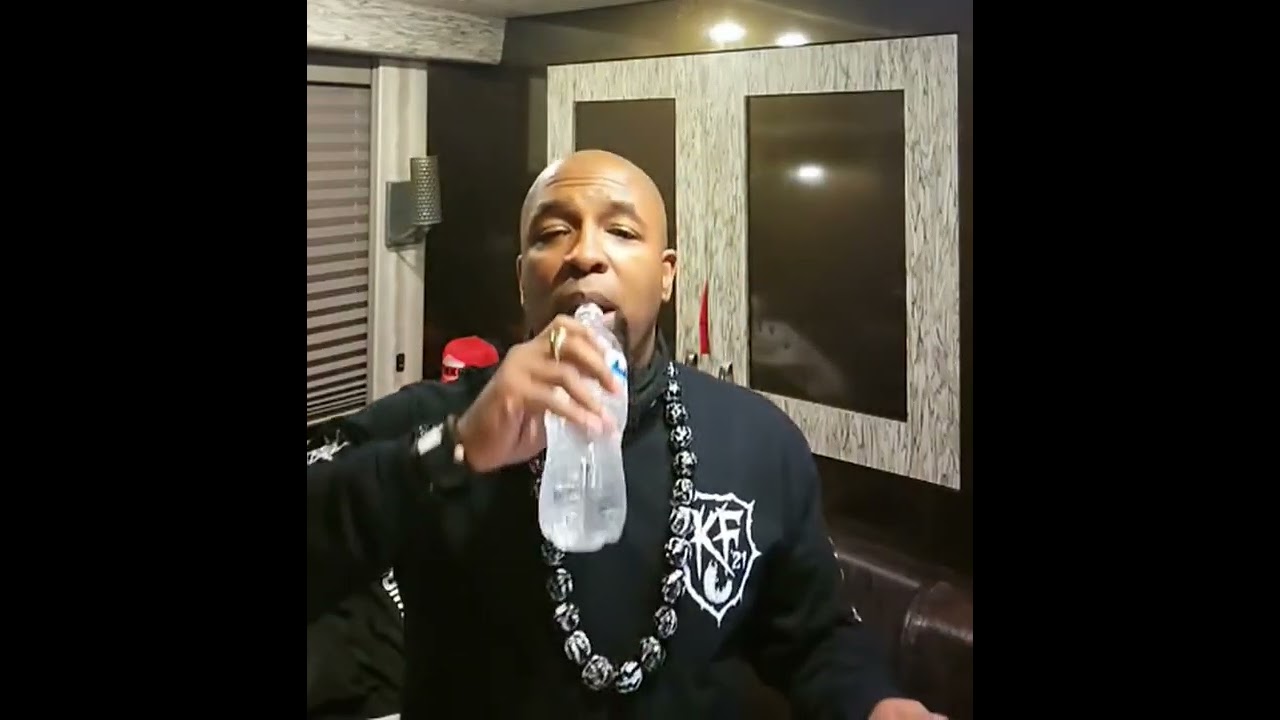 Tech N9ne plays some beats from the new NNUTTHOWZE EP