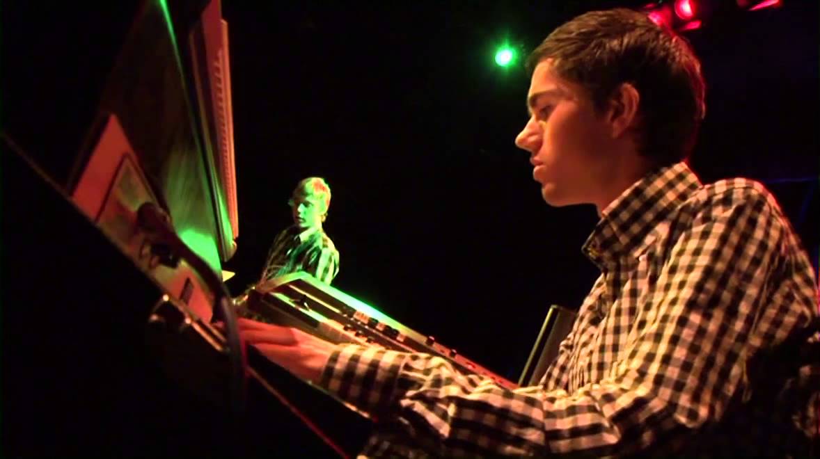 Kevin van Genderen - Night Visitor (2010) HD