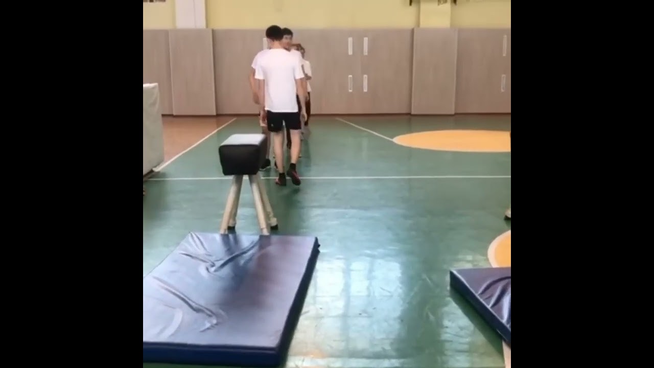 Ағаш аттан секіру