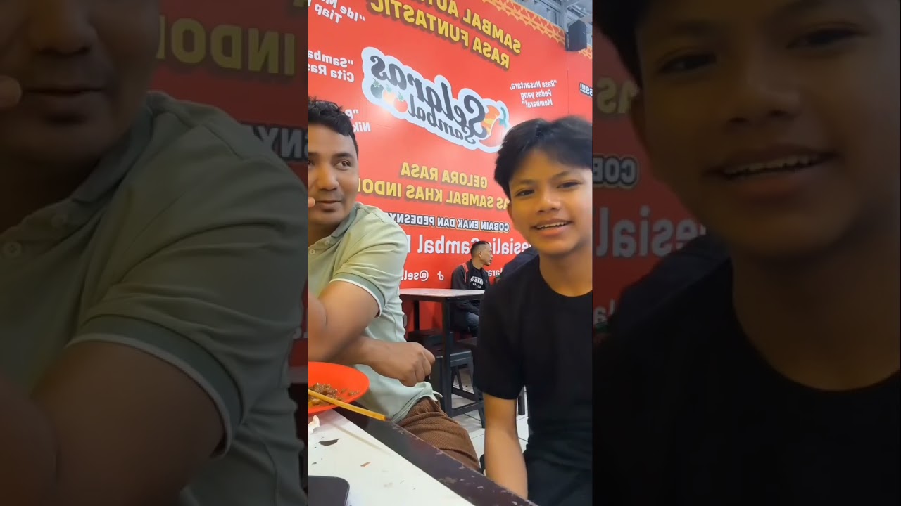 om rais dan farel prayoga lg mkn .