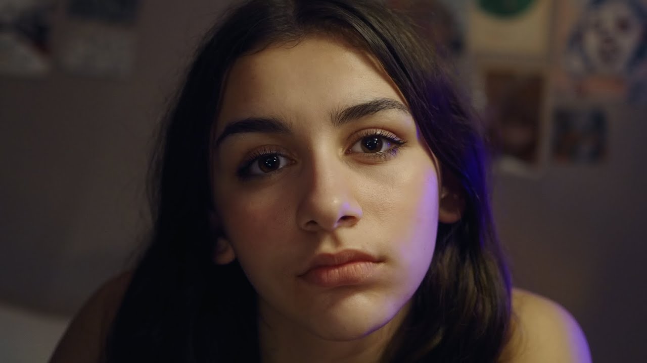 Tom Poisson  - Y A DU BRUIT  (clip officiel)