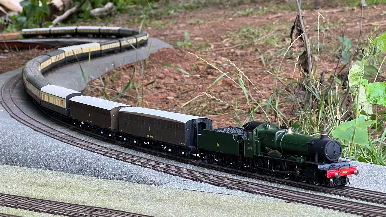 Accurascale 78xx Manor ‘On the Pull’: 20 carriages on Wye Valley Garden Railway