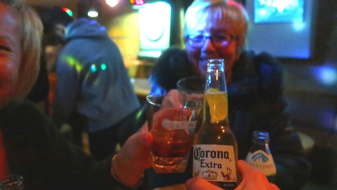 Dronken worden met mijn oma & mama