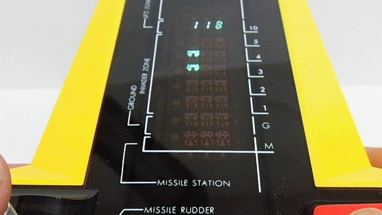 13475 Gakken FL LSI Tabletop Invader 1000