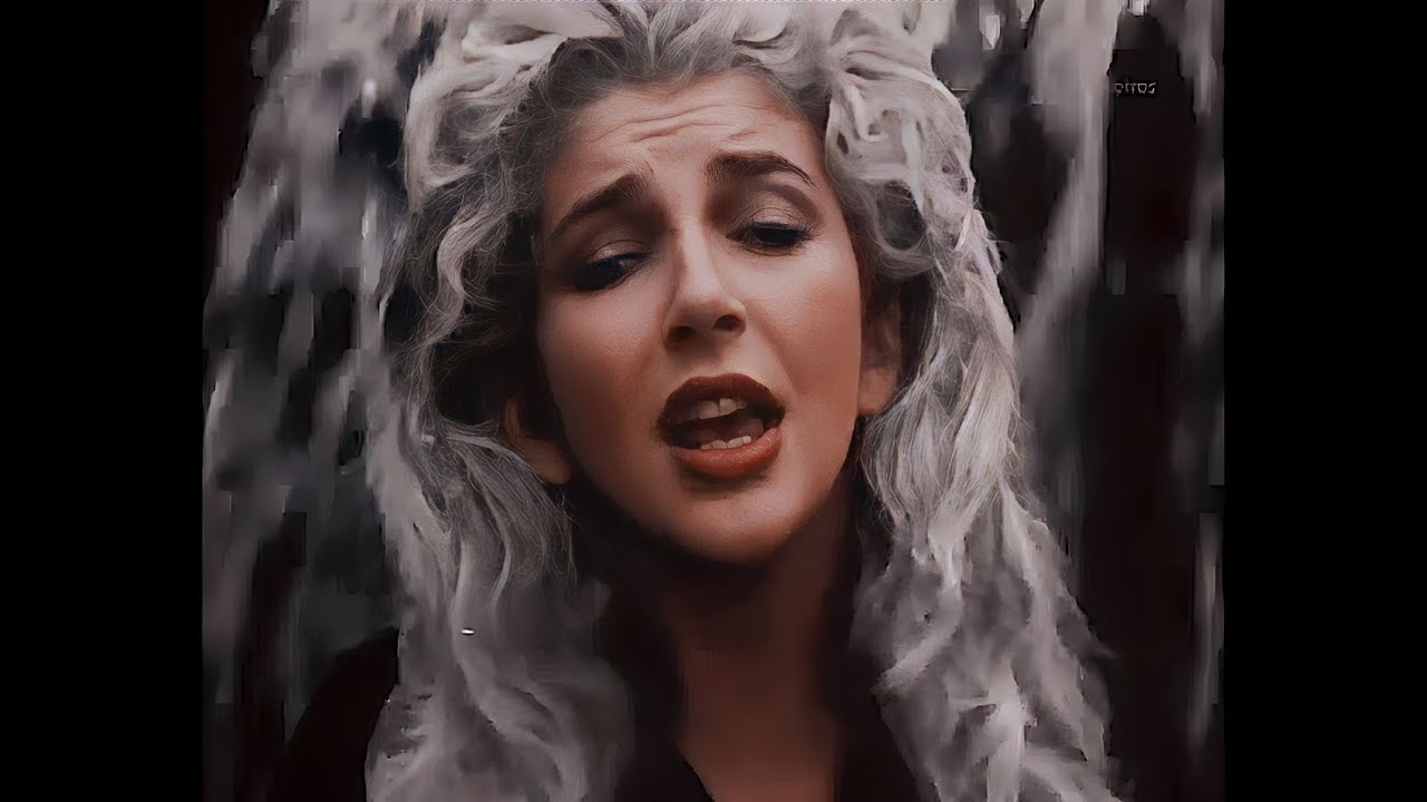 Kate Bush - The Kick Inside (Music Video)
