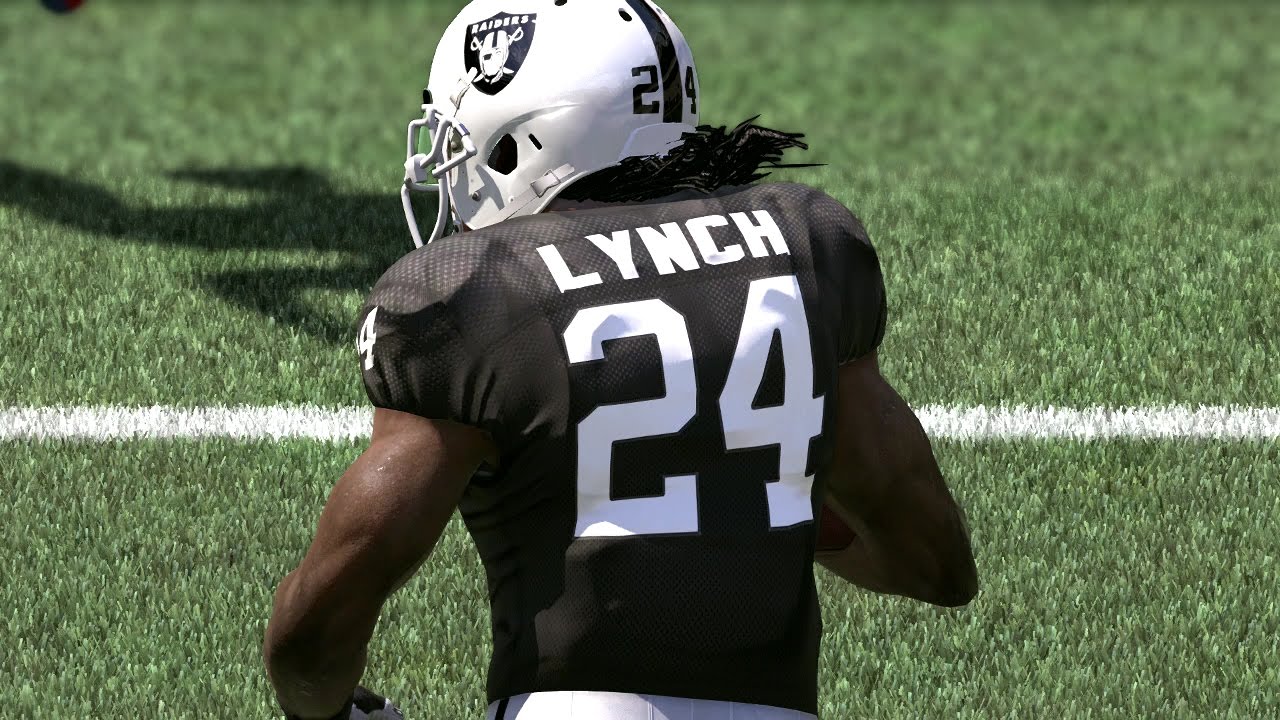 99 Marshawn Lynch! BEAST MODE HAIL MARY TOUCHDOWN RUN BEFORE HALF! Madden 17 Online Gameplay